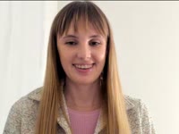 Ik ben Annie en wie ben jij? kom je lekker met mij chatten en stout  doen? ik ben heel ondeugend  jij ook?