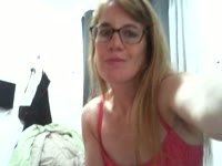 je suis une femme coquine tendre, sensuelle avec beaucoup de désir.