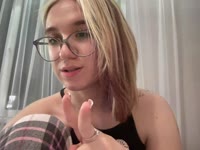 I love to talk about various interesting topics, dominate, and tell how I spend my day)