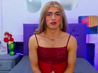✨ ¡Hola, bienvenido a mi mundo! ✨
Soy una mezcla perfecta de dulzura, misterio y travesuras. Aquí no solo encontrarás una cara bonita y un cuerpo que te hará suspirar, sino también una conexión real, atención auténtica y momentos que no olvidarás.