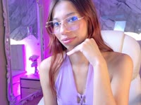 Charismatic, playful, with a smile that captivates at first sight. I love playing with my personality and exploring new facets of myself. Dancing is my greatest talent and my favorite way of expression. Although I haven