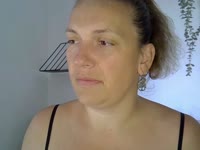 Hallo ik ben Maud een Nederlandse dame. Ik ben gek op alles wat met sex te maken heeft en wil dit graag met je delen.Er zijn maar weinig dingen waar ik niet voor open sta en ben erg benieuwd naar je wensen.Ik hoop je snel te zien en geile dingen met je te beleven.XX Maud