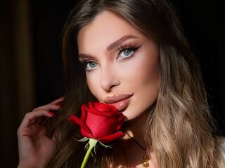 fingering camgirl Alessia