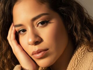 fingering webcam girl AnekaMia