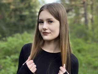 webcamgirl chat room BernardPeters