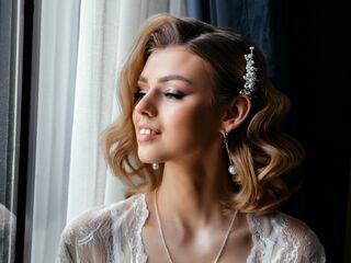 camgirl showing pussy CharlotteReimer
