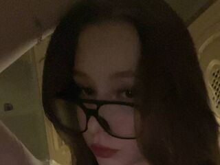 cam babe DeandraKishi