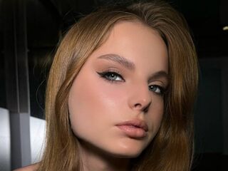 webcamstripper DoraWilliams