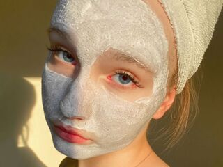 cybersex chatroom JeanneEnglert