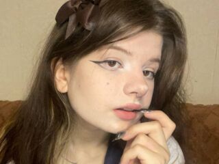 naked webcam girl KarolynBerendzen