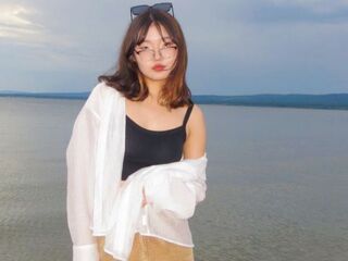 cam girl playing with dildo NobukoCheeks