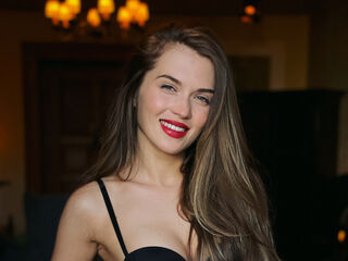 free live webcam video QuinnTakara