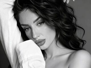 free nude live show IrisOwen