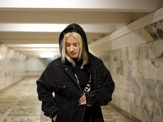 free video chat KiraHaverstick