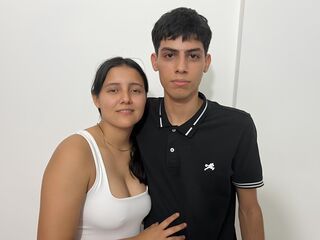 adult couple cam AlejaAndMarcos