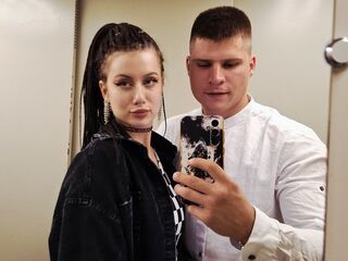 live couple blowjob webcam NadiNicolas