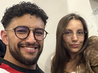 camcouple masturbating with dildo PaulaAndJonas