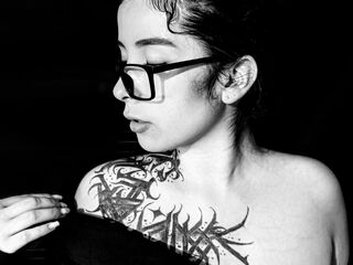 adult cam couple TheoAndCherry