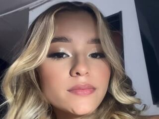 webcam girl AaishaCollin