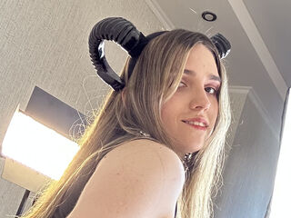 hot cam girl fingering pussy AaliceWalter