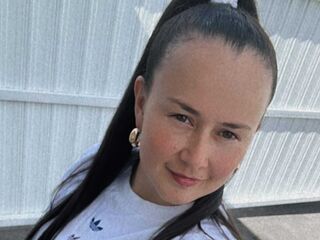 free live chat AdaraVelvet
