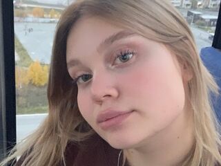 live-chat AdeleBaile