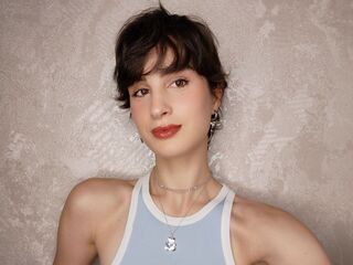 adult liveshow AdelinePerle