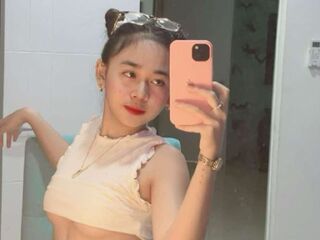 nude webcamgirl picture AikoPerez