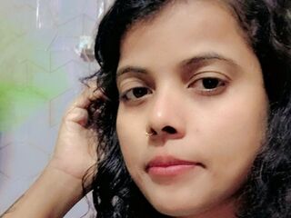 adult webcam AishwariaRaie