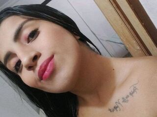 masturbating webcam girl AlanaMierss