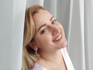 free live cam chat AlexaDeneuve