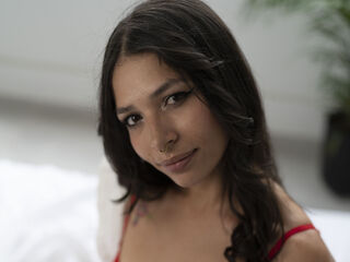 shaved pussy webcam AliceFloyd