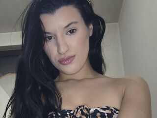 camslut topless AllanBelli