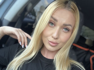 webcam girl chat AmaFox