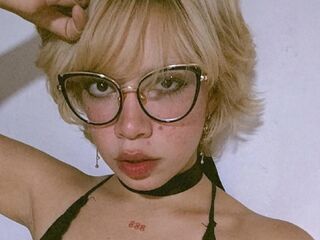 bedroom live webcam AmelieMari