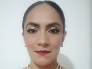 naked webcam girl photo AntonellAdiosa