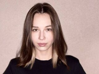 webcam babe ArtieOuinones