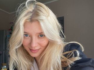 camwhore fingering pussy AshleaVadner