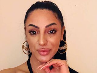 camwhore masturbating with vibrator AvaLafayette