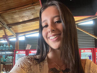 live free chat BellaLeroi