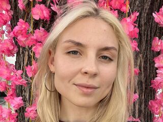 camslut webcam video BereniceBossom