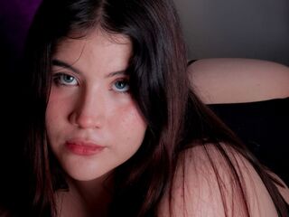 live chatroom BiancaField