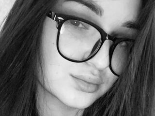 naked webcamgirl BibiBraun