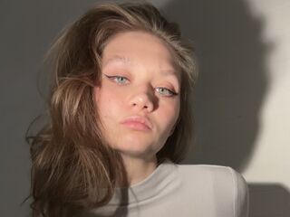 teaser web cam BrandiLiedberg