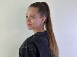 live webcam performer BrittanyStauber