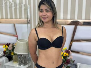 teaser cam CarlyJoness