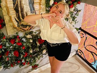 webcamgirl chat room CarolinaEsteban