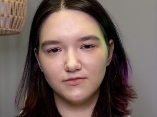 masturbating camgirl CecilleBonavita