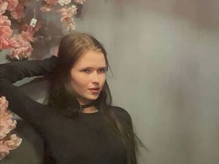 cyber sex show CharisseChappel