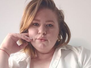 webcam girl ChloeThru